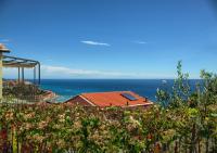 Casa con piscina, vista mare, patio privato, AC, posto auto e wi-fi - Ferienwohnung Imperia