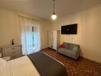 Apartamento con balcón - Anexo