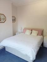 Deluxe Double Room with Shower