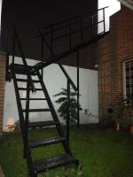 Casa Ana, departamento amplio a 20 ' aeropuerto - Chambres d’hôtes Luis Guillón