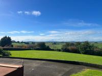 Family Room with Garden View