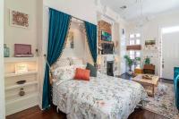 B&B New Orleans - Historic Victorian Studio Near City Park NOMA Bayou St John - Bed and Breakfast New Orleans