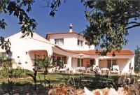 Villa Lagos Algarve for families & friends, 6 bedrooms, 7 bathrooms, pool, BBQ, central heating - B&B Pedra Alçada