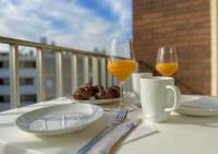 Amplio piso para 6 personas - B&B Cambrils