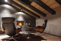 Chalet S - 5 Sterne Luxus Ferienhaus direkt am Eibsee und Zugspitze - Bed and Breakfast Grainau