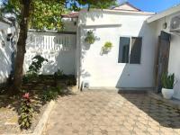 Kivulini House - close to the beach - B&B
