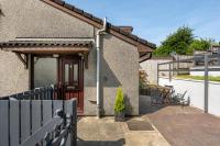 Charming 2-Bed Home in Neath - Ferienwohnung