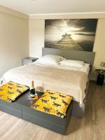 Souterrain - Privatwohnung mit Schlafzimmer im Einfamilienhaus - B&B Amburgo