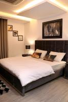 B&B Lahore - Gold Crest Luxurious Apartment in Lahore - Bed and Breakfast Lahore