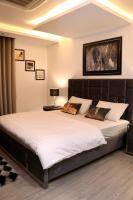 Gold Crest Luxurious Apartment in Lahore - Ferienwohnung Lahore