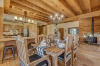 4Bdrm Cabin Retreat Mtn Views Family Gathering! - B&B