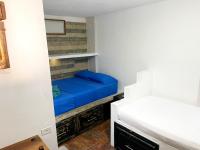 Driepersoonskamer met Badkamer