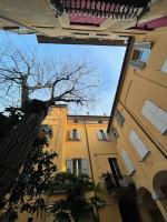 Portici Design Suite - Historical Center - B&B Bologna