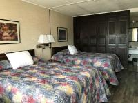 Double Room with Two Queen beds Non smoking