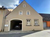 Apartment in zentraler Lage mit Privatparkplatz - Ferienwohnung