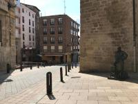 Haro Plaza Glam Tourist Home - Bed and Breakfast