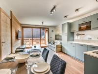 Le Génépi - Superbe T2 cabine 4-6 pers, neuf, à 50m des pistes, avec balcon, garage et WiFi - FR-1-685-67 - B&B