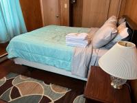 A Quaint, Private 1 Bdrm Apt - B&B