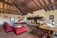 Villa Casaglia 2apartment With Shared Pool - B&B Bovecchio