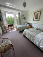 Twin Room with Private Bathroom