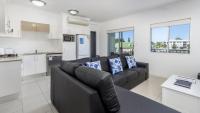 Stylish Unit With Water Views - Chambres d'hôtes Bulwer