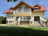 Apartment mit Terrasse