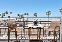B&B Oceanside - 401A Marina Del Mar Ocean View Penthouse - Bed and Breakfast Oceanside