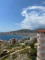 Lovely 2 bedroom apartment with a great sea view - Chambres d’hôtes Saranda