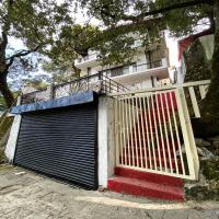Woods Luxury Homestay - B&B