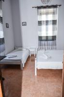 Camera Tripla Classic