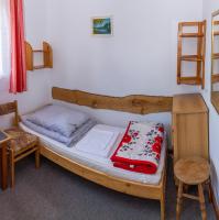 Single Room with Shared Bathroom
