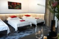 Driepersoonskamer met Badkamer