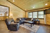 Near Memorial Park Lake Arbutus Vacation Rental - B&B Hatfield