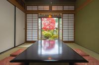 6 min walk from JR. Entire Traditional House w/ Zen Garden - B&B Tonoda