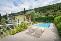 Villa Palladini With Pool - B&B Torri del Benaco