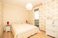 976 - Lakóparkban teljes panorámás, közvetlen vízparti, 2 szobás modern apartman - Chambres d'hôtes Balatonőszöd