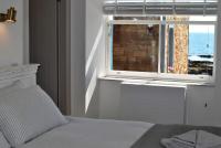 Puffin House- stylish home by the sea - B&B