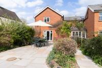 B&B Cheltenham - Luxury Cheltenham Home with EV charger - Lechampton Hills - Bed and Breakfast Cheltenham