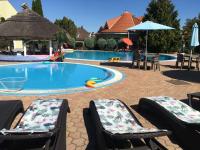 Medencepart Apartman - Ferienwohnung Siófok