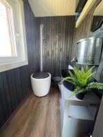 Strazdu Ligzda Off grid treehouse - Bed and Breakfast