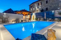 Charming Villa Perina with private heated pool - Chambres d’hôtes Tugare