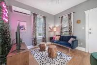 B&B Tampa - Jungle Themed Apt. Close to Coffee, Food + Shops! - Bed and Breakfast Tampa