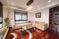 Deluxe One-Bedroom Apartment with City View
