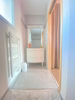 Chambre douillette, calme, lit queen size wifi - Bed and Breakfast Avrillé