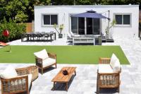 NO Wynwood Home with Guest House Spacious Outdoor with Jacuzzi - B&B