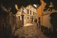 Apartments old town Parenso - B&B