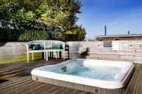 The Sleights, Strawberryfield Park - Hot Tub - Free WiFi & Parking - Pets Allowed 2 - Chambres d'hôtes Cheddar