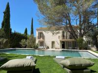B&B Fontvieille - Mas Paolina - 14 pers/piscine - Bed and Breakfast Fontvieille