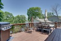 Lakefront Missouri Vacation Rental with Dock and Slip! - Ferienwohnung