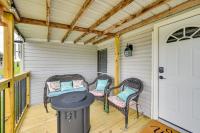 < Half-Mi to Mammoth Cave! Family Home w/ Yard - B&B Sloans Crossing